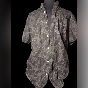 Old Navy Geometric Pattern Short Sleeve Button-Up Shirt - Size XXL